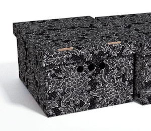 Dekoracyjne pudełko kartonowe A4, 33x25x18cm, koronka czarna